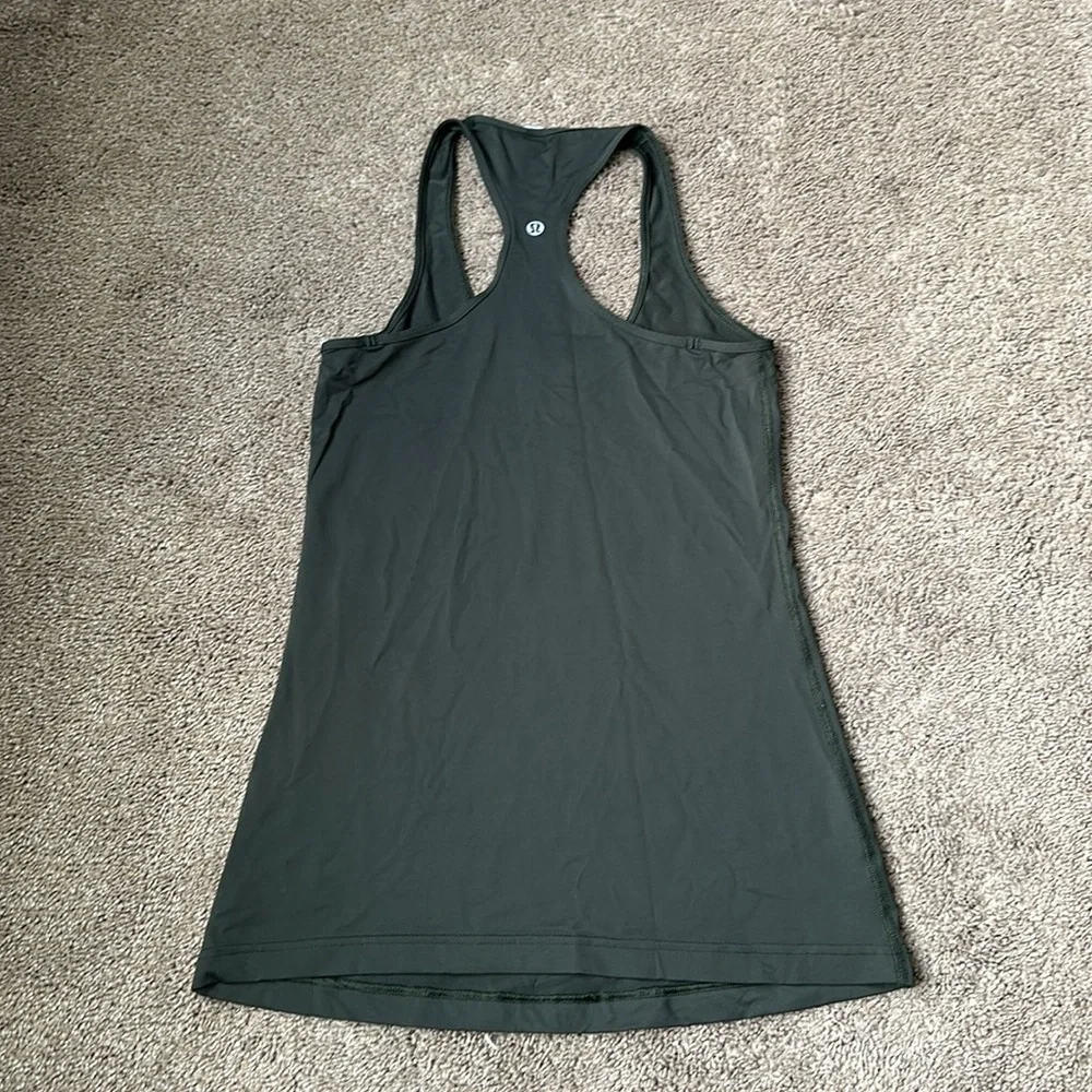 Lululemon tank women size 6 - Picture 2 of 5